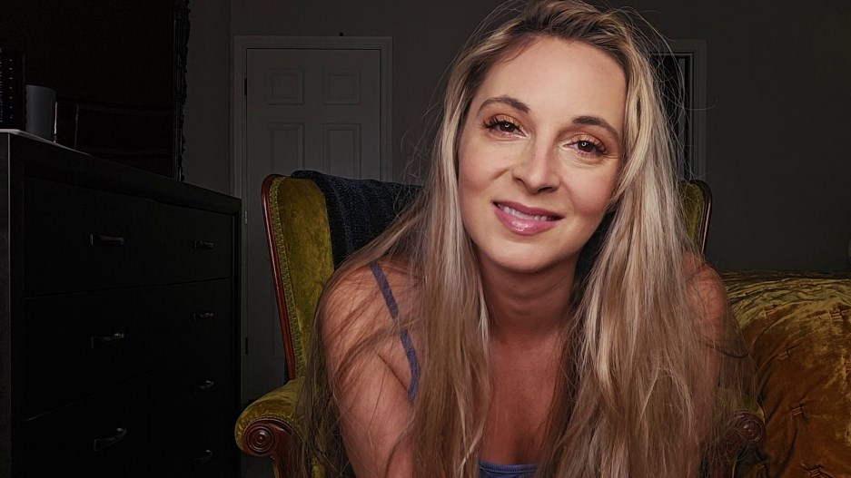 Allie Eve Knox - Dirtbag -Handpicked Jerk-Off Instruction